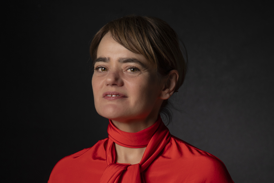2025_01_18_Lisa_Le_Feuvre_Portrait_By_Shayla_Blatchford_finals-0156 (1).jpg